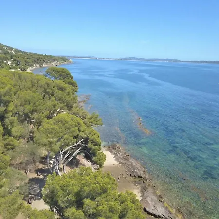 Les Grillons-pieds Dans L'eau-beau Rivage By Hc Villa Carqueiranne