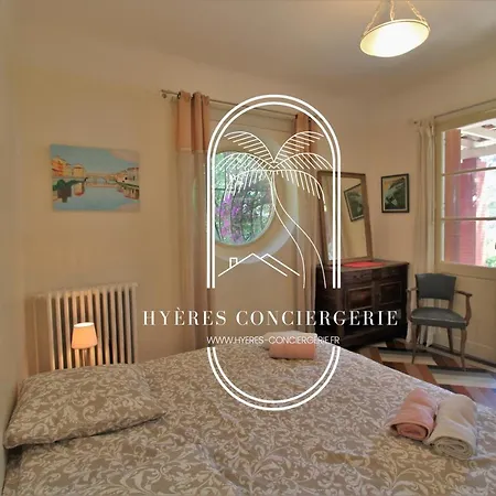 Les Grillons-pieds Dans L'eau-beau Rivage By Hc וילה קרקראן